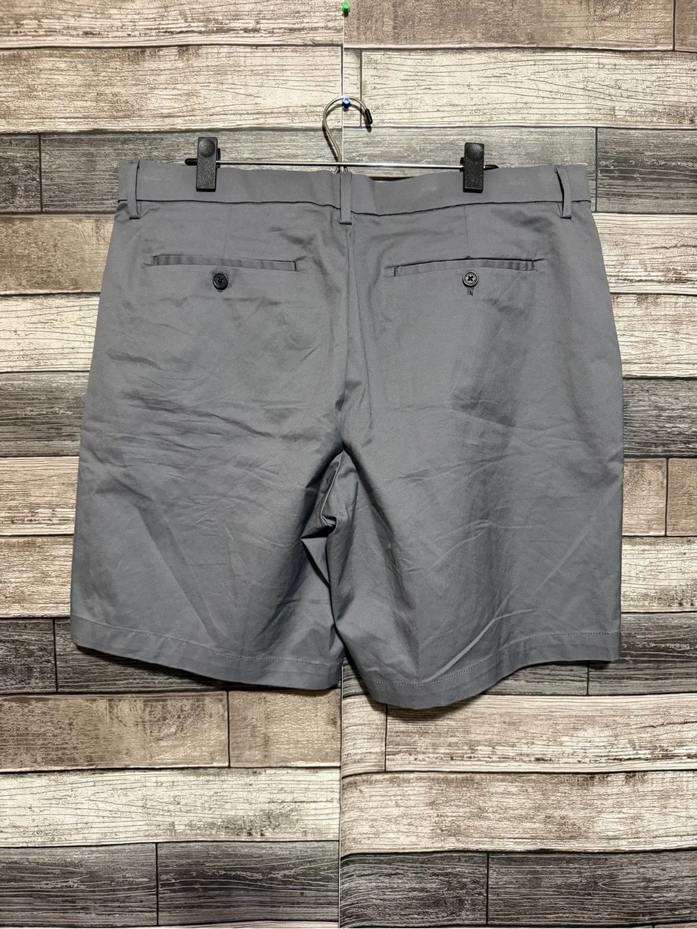 Banana Republic Chino Shorts Men’s 38 Gray (Inseam 9) Stretch